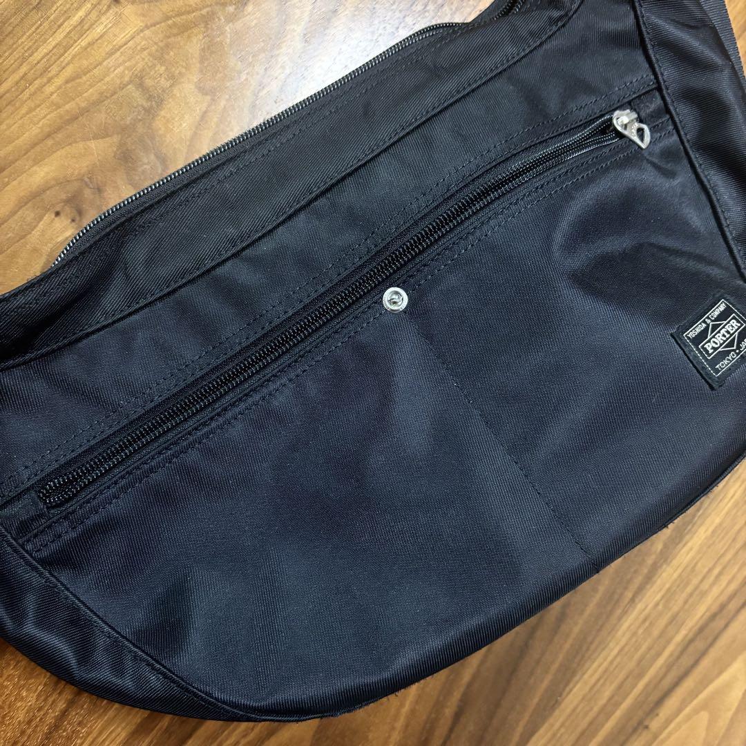 PORTER ポーター 吉田カバン ショルダーバッグ 三日月型 鞄