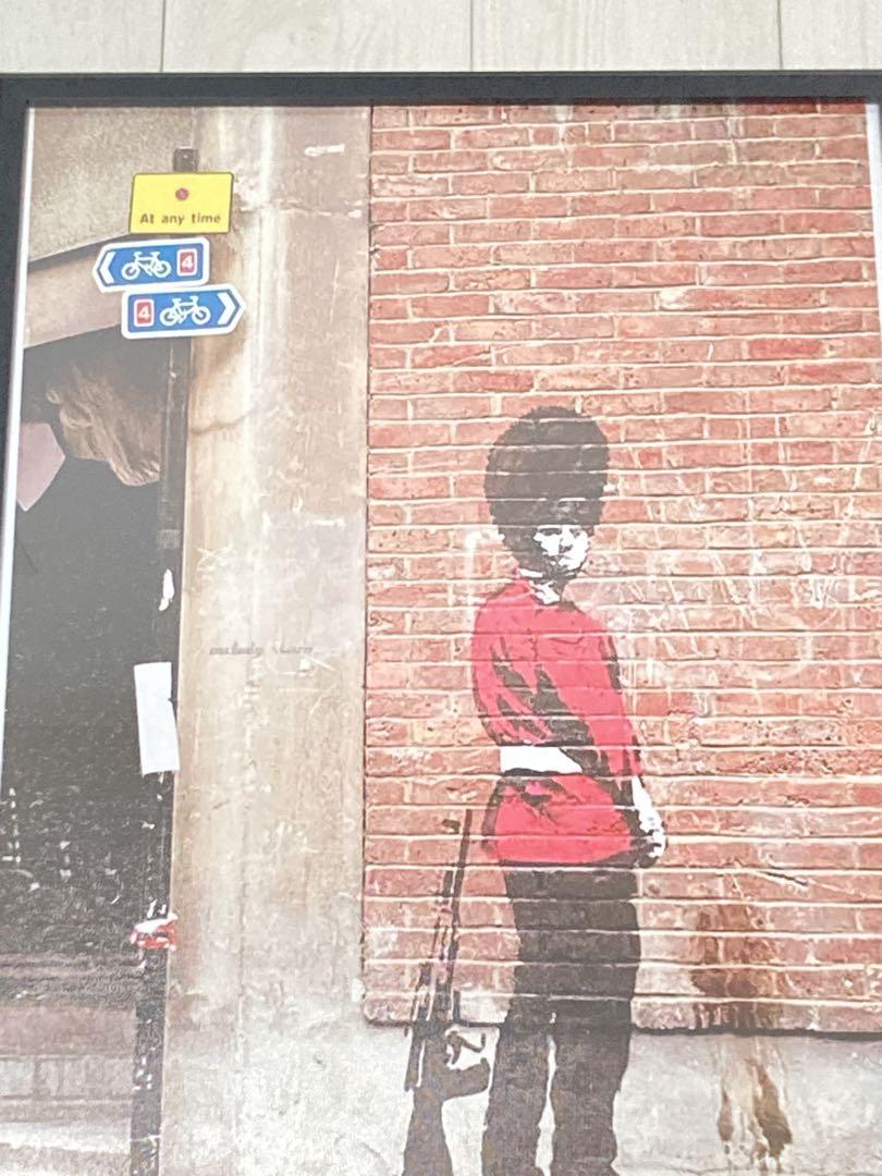 ベストセラー 額縁付き】 Banksy バンクシー A2ポスター ⑦ - メルカリ コレクション