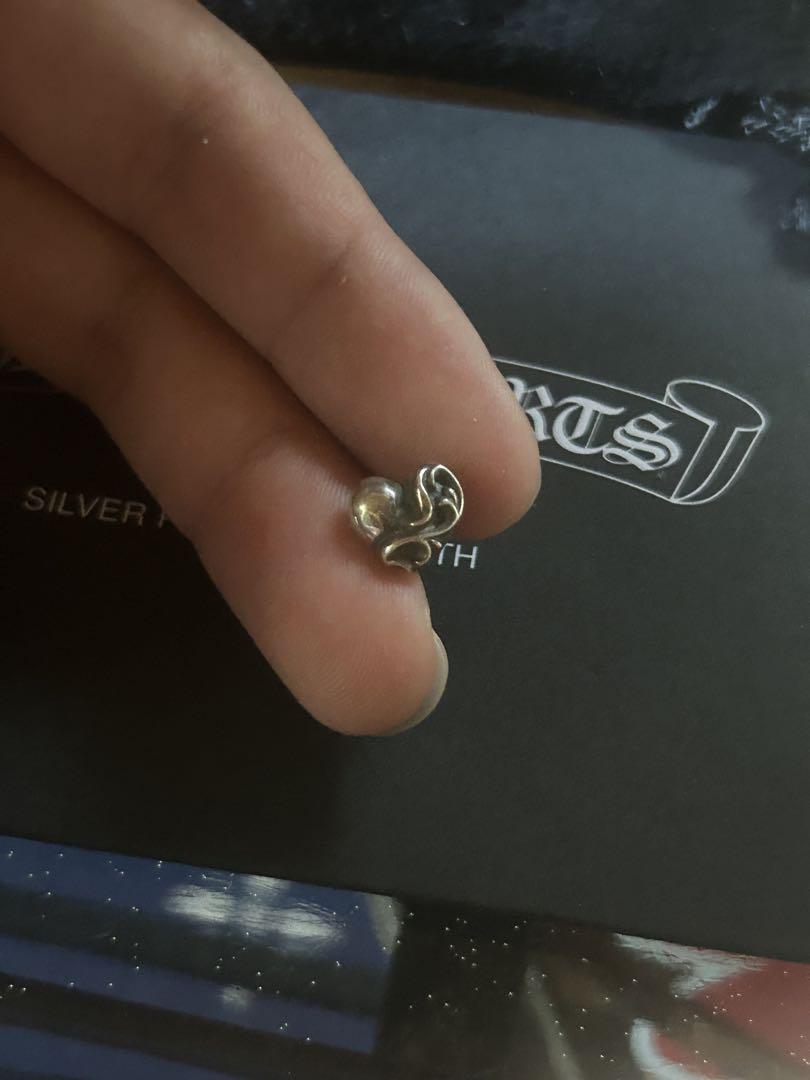 Chrome Hearts シルバーハートスタッツピアス　クロムハーツ