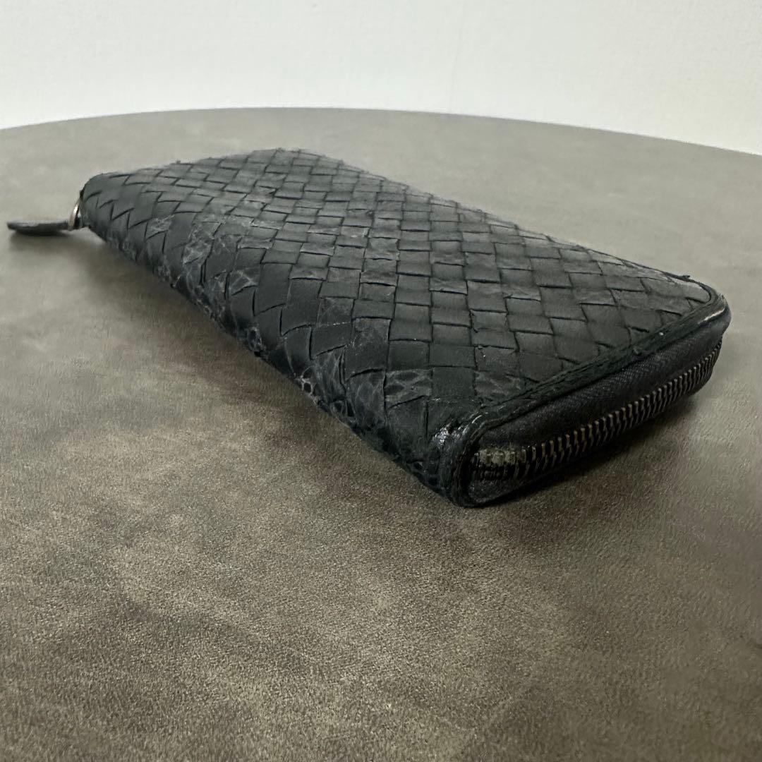 Bottega Veneta レザー 黒 長財布 パイソン イントレチャート Bottega Veneta レザー 黒 長財布 パイソン イントレチャート