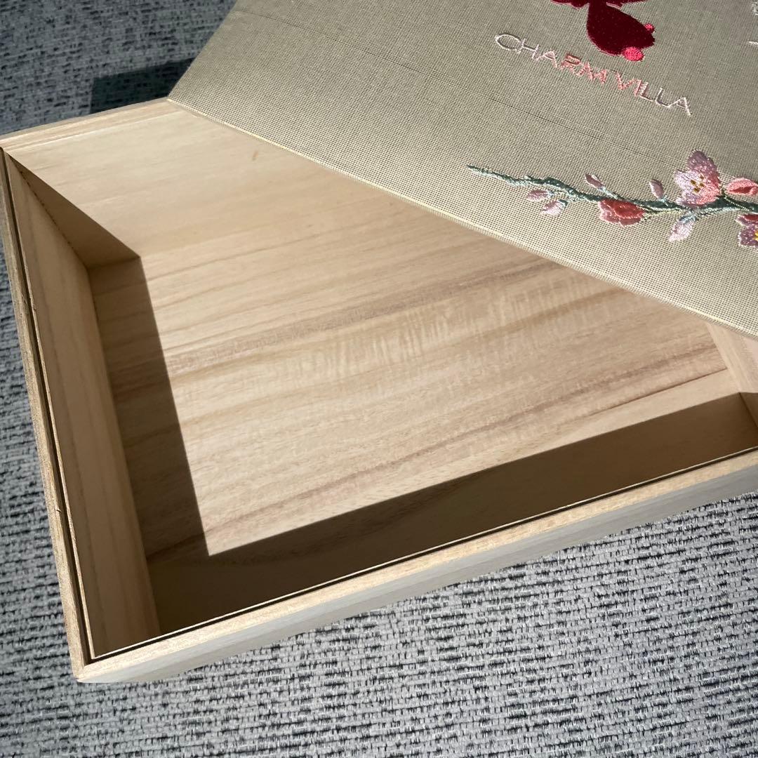 CHARM VILLA 桜刺繍ボックス 箱 CHARM VILLA 桜刺繍ボックス 箱