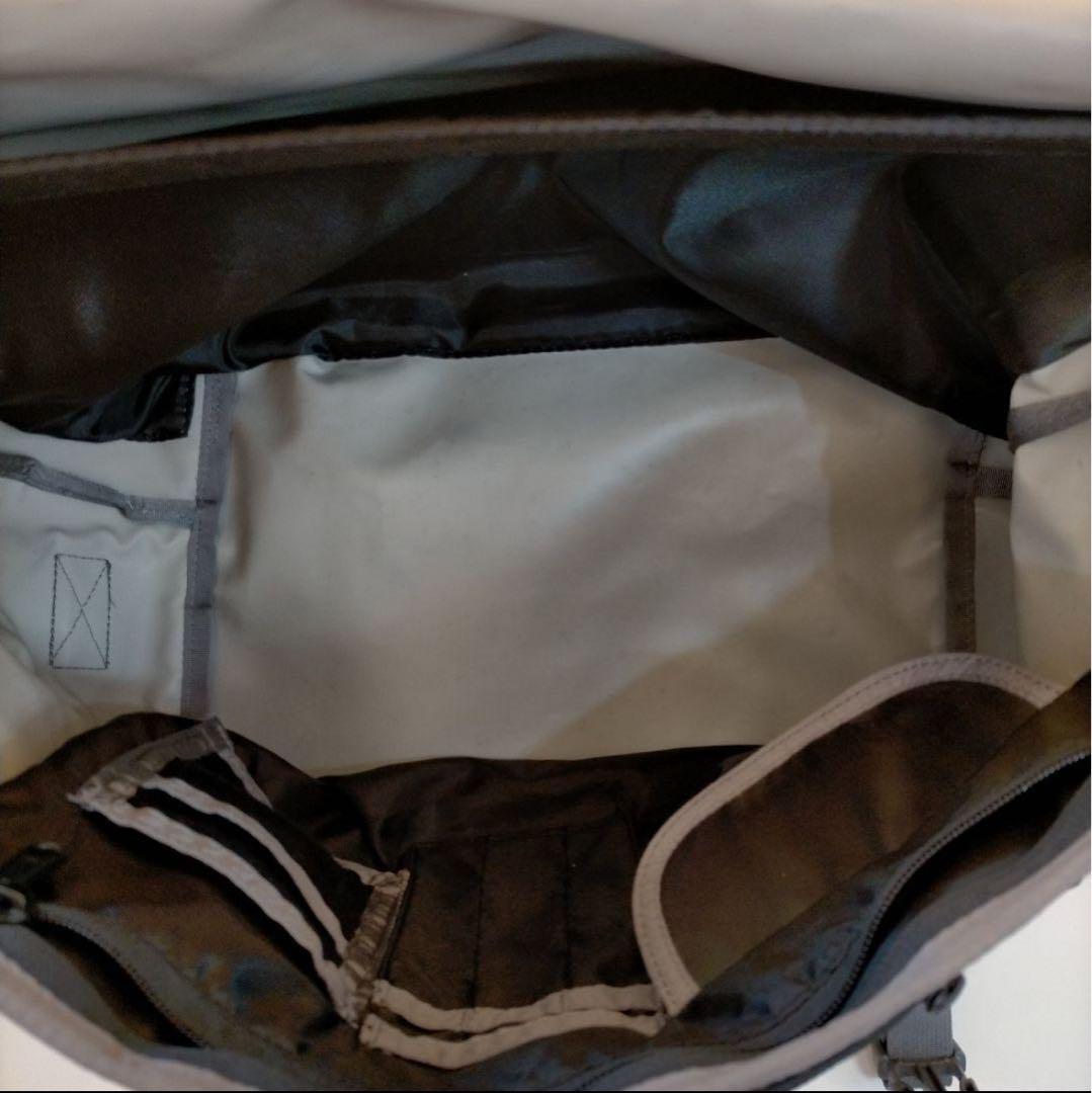 Timbuk2 メッセンジャーバッグ Mサイズ