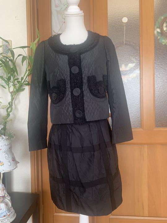 定番人気! 美品 コトゥー COTOO スカート付き 高級 ノーカラー 定番人気! 美品 コトゥー COTOO スカート付き 高級 ノーカラー