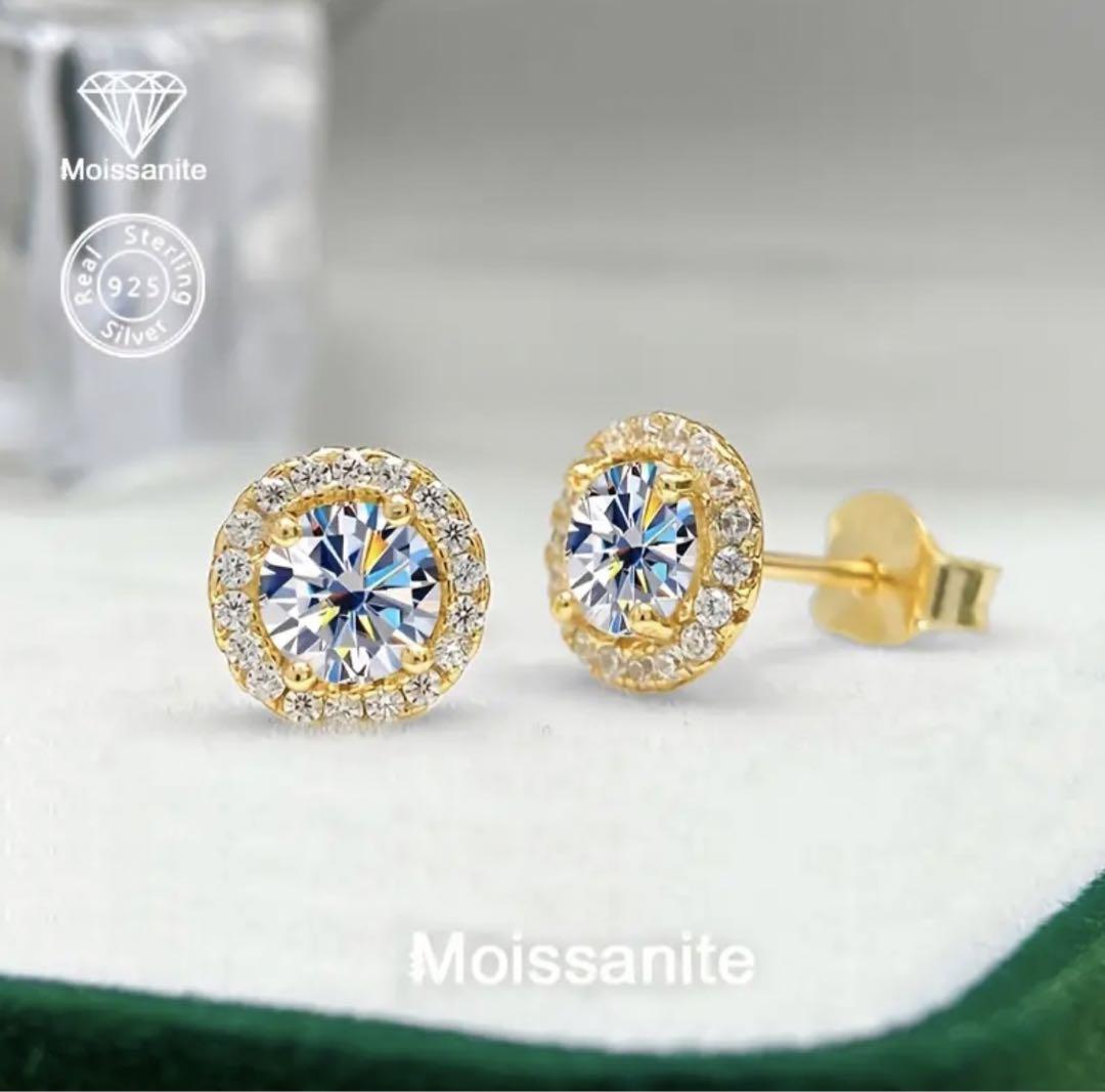 どこでも主役　シルバー925×1ct モアサナイトピアス　ブリンブリン
