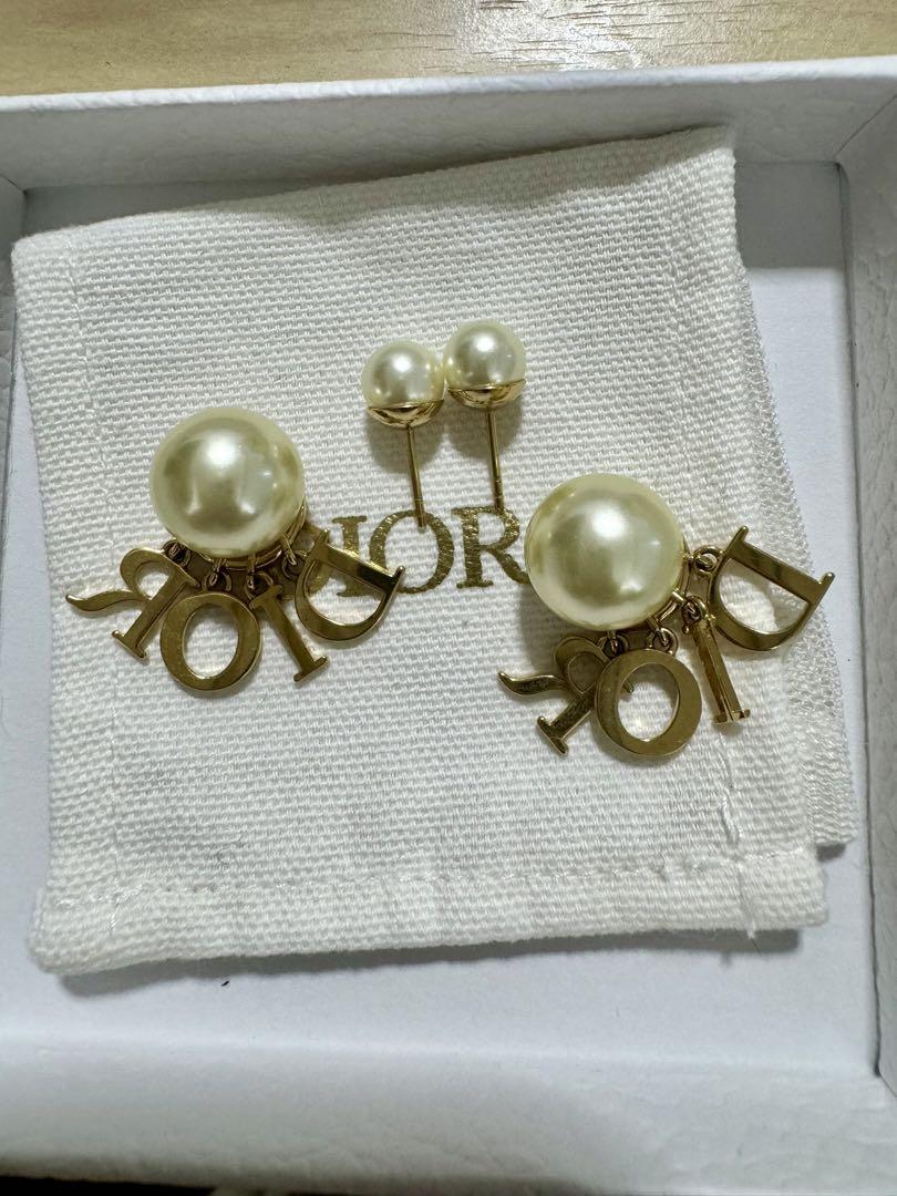 試着のみ ディオール Dior Tribales ディオール トライバル ピアス 試着のみ ディオール Dior Tribales ディオール トライバル ピアス