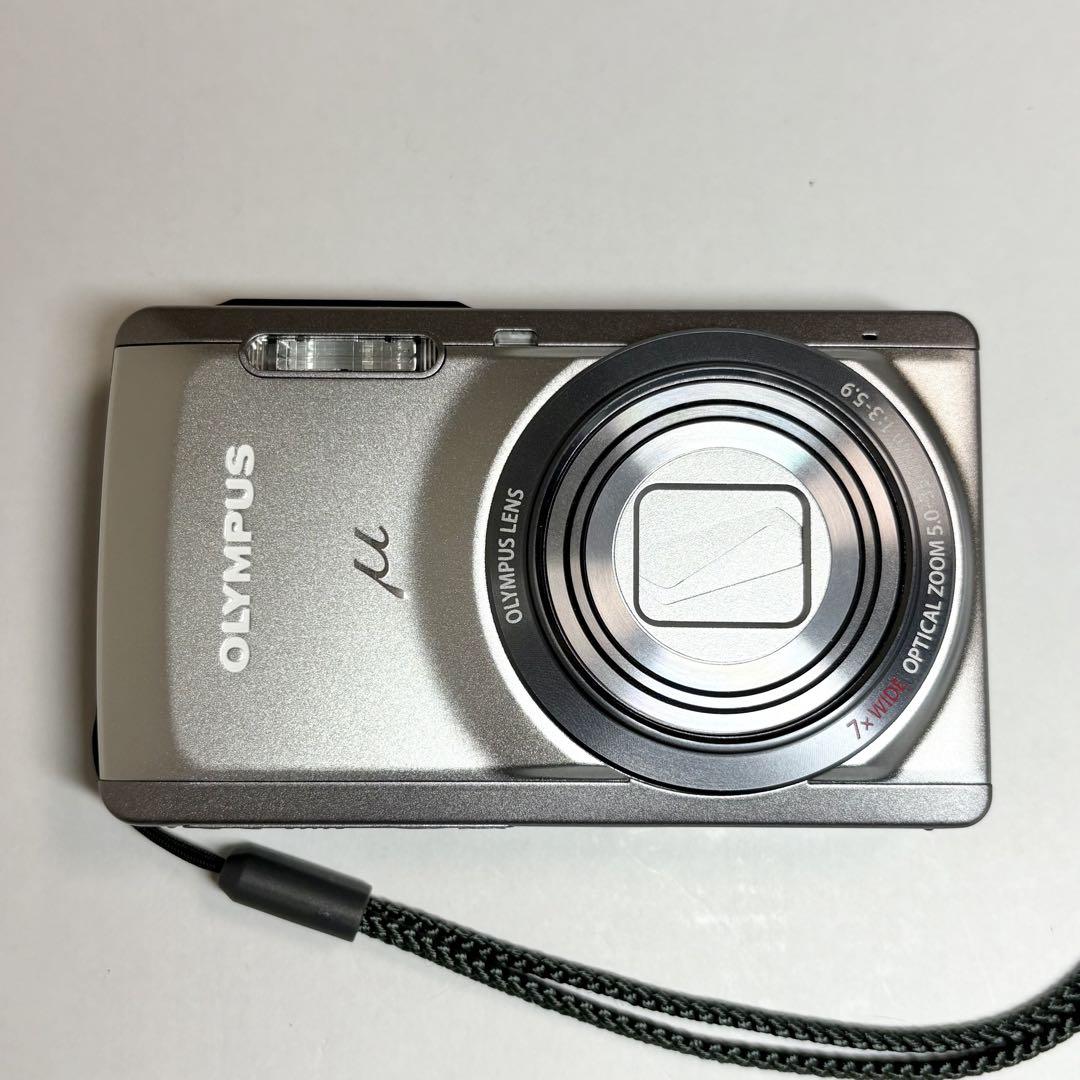 OLYMPUS オリンパス μ-7050 シルバー デジカメ レトロ