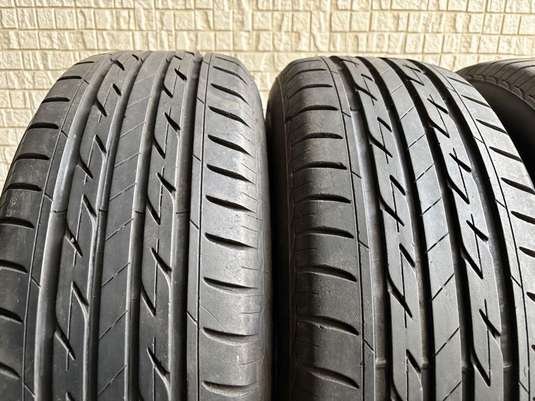 ②【バリ溝・国産】215/60R16 ブリヂストン　ネクストリー
