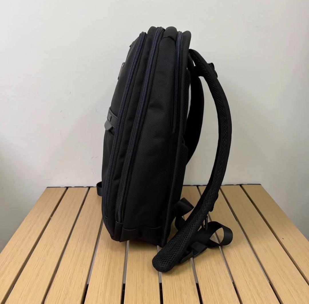 TUMI スリムバックパック ブルーライン TUMI スリムバックパック ブルーライン