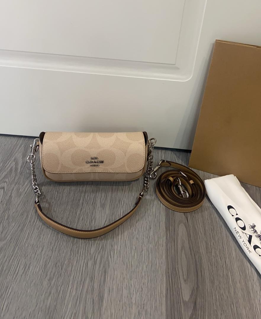 新品 コーチ CAN70 ショルダーバッグ
