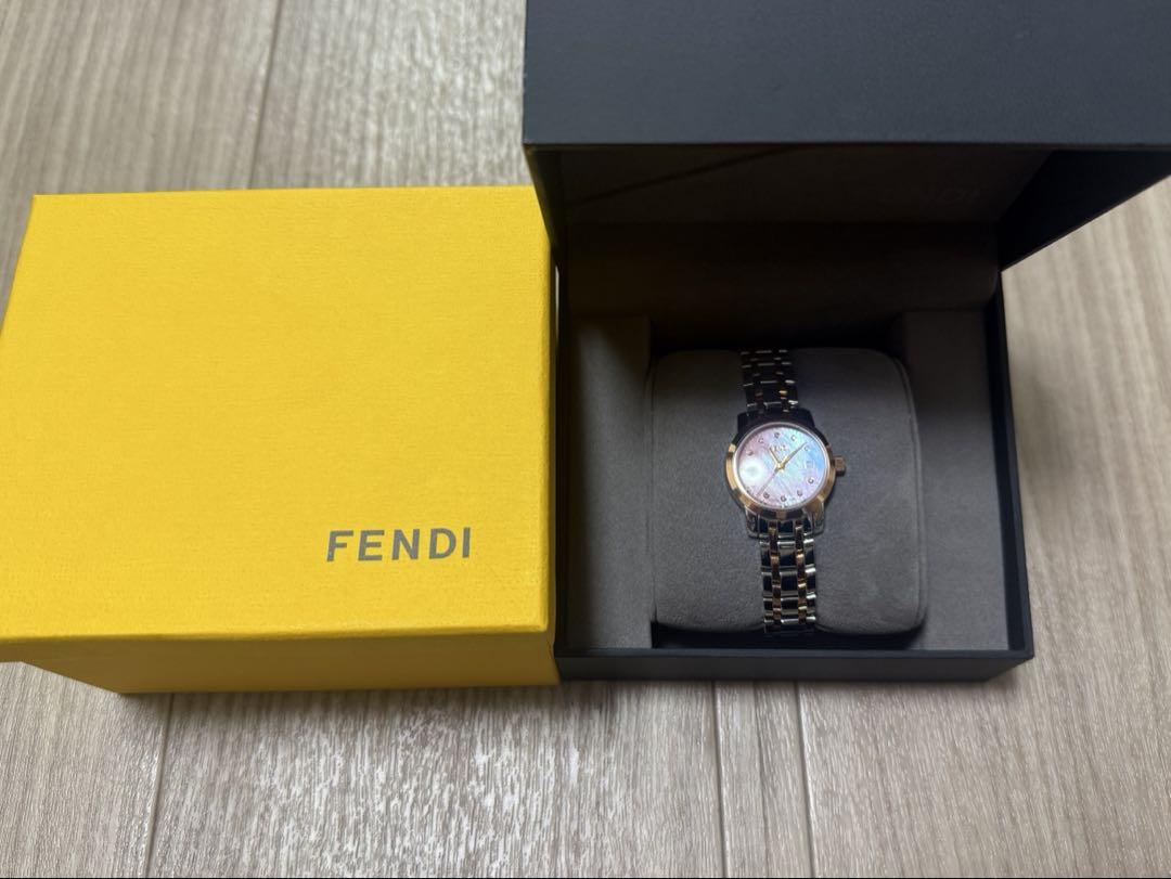 FENDI 時計 ラウンドクラシコ ピンクパール文字盤 ダイヤ