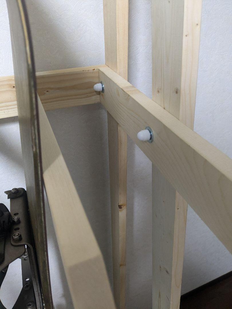 スノーボードラック　ハンドメイド　天然木材　コンパクトサイズ