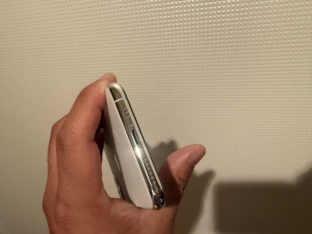 iPhone11pro256G★ほぼ新品★バッテリー100%★新品対衝撃ケース付