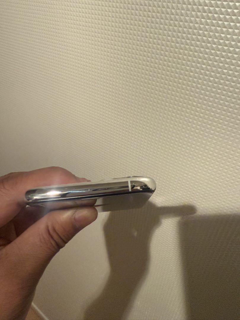 iPhone11pro256G★ほぼ新品★バッテリー100%★新品対衝撃ケース付
