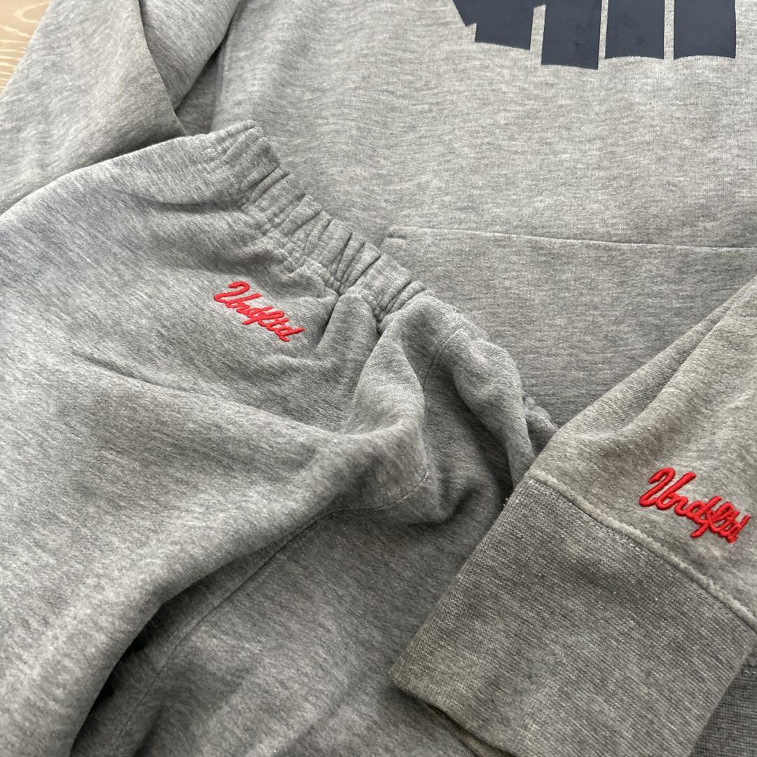 売り切れ必至！ UNDEFEATED スウェットセットアップ トップス