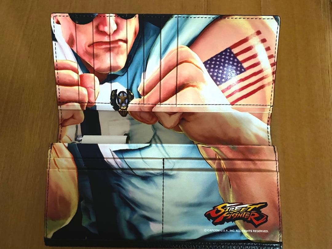 冬バーゲン☆】 KINGZ×ストリートファイターコラボ 長財布 ガイル kids