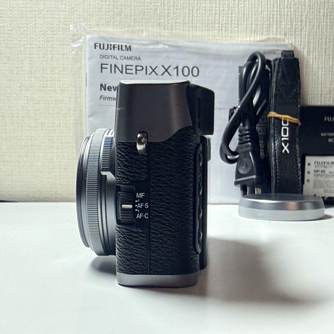 極上美品 Fujifilm FinePix X100 シルバー