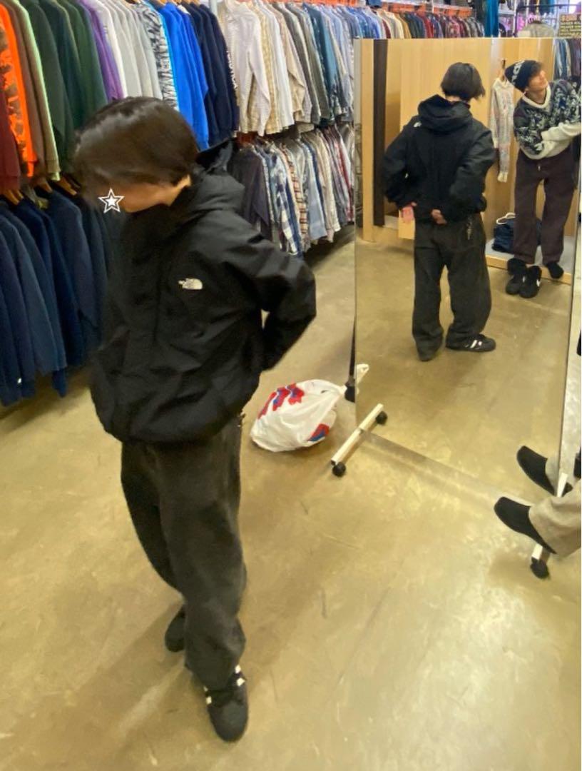 The North Face マウンテンパーカー 黒 The North Face マウンテンパーカー 黒