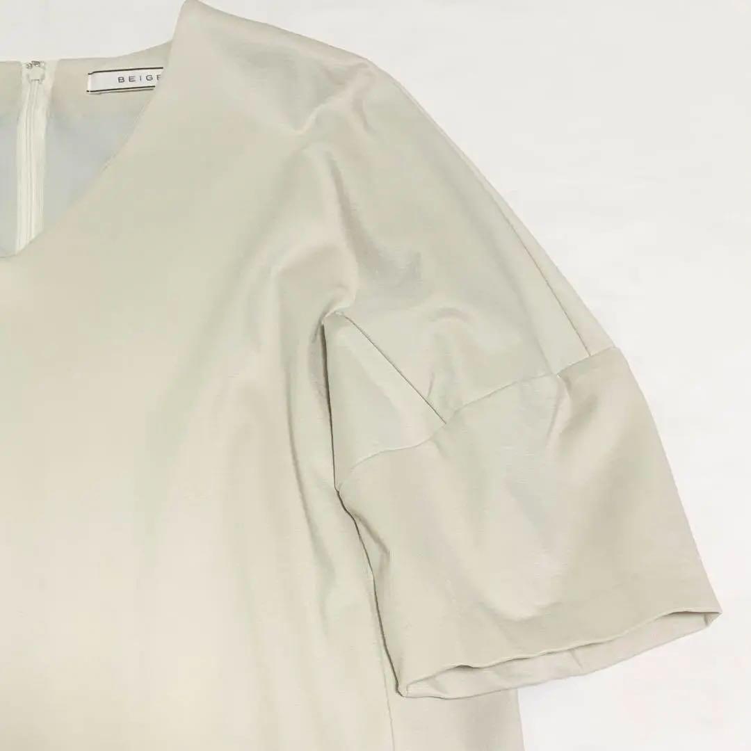 BEIGI, ベイジ ワンピース ストレッチ サイズ4 未使用品 ベージュ