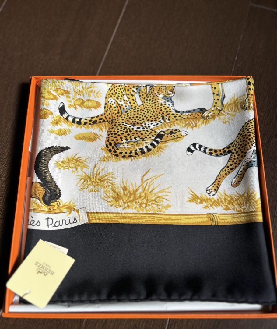 らっちゃん　未使用HERMES シルクスカーフ90