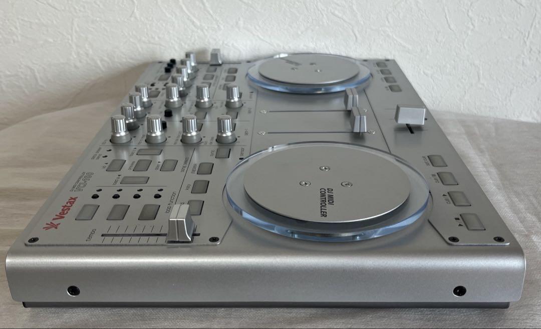 美品　Vestax ベスタクス　VCI-100 DJコントローラー 本体のみ