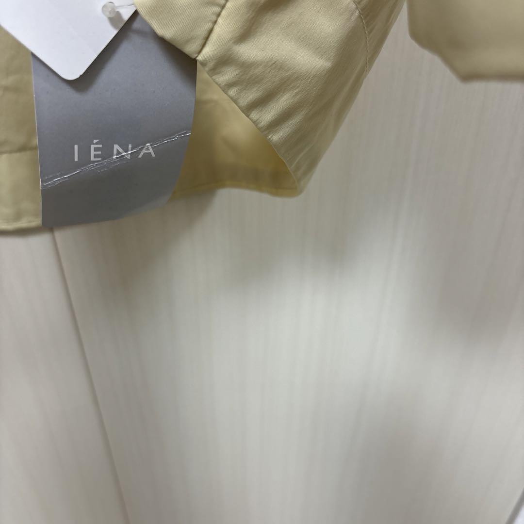 ベージュ