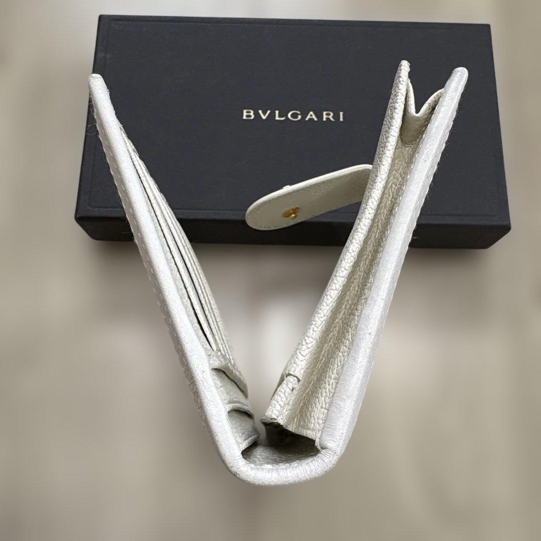 ヴィンテージBVLGARI ホワイトレザー 長財布　付属品なし