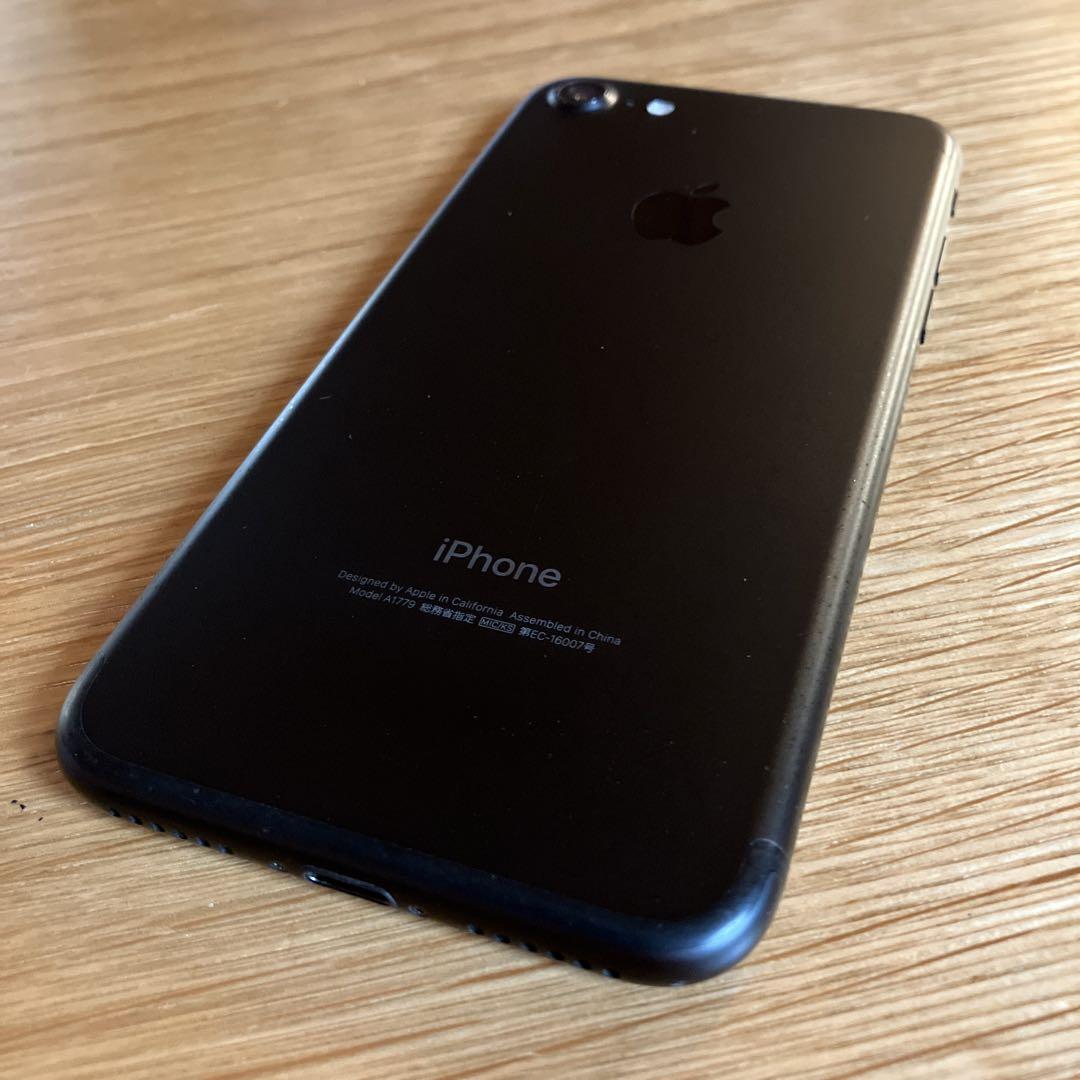Apple iPhone 7 ブラック 32GB SIMロックなし iPhone7 32GB ブラック SIMロックなし