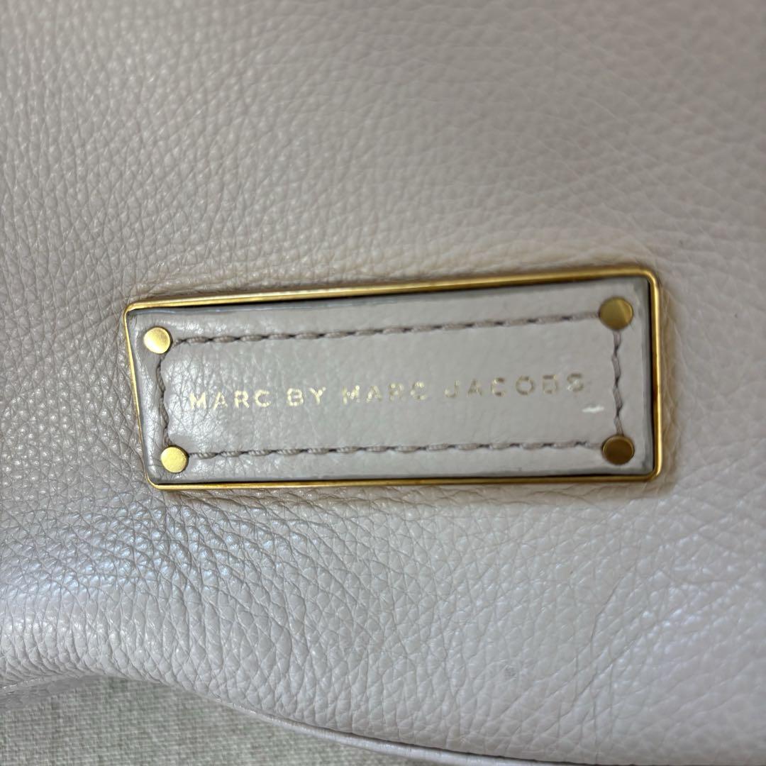 MARC BY MARC JACOBS マーク　バッグ グレージュ　ショルダー