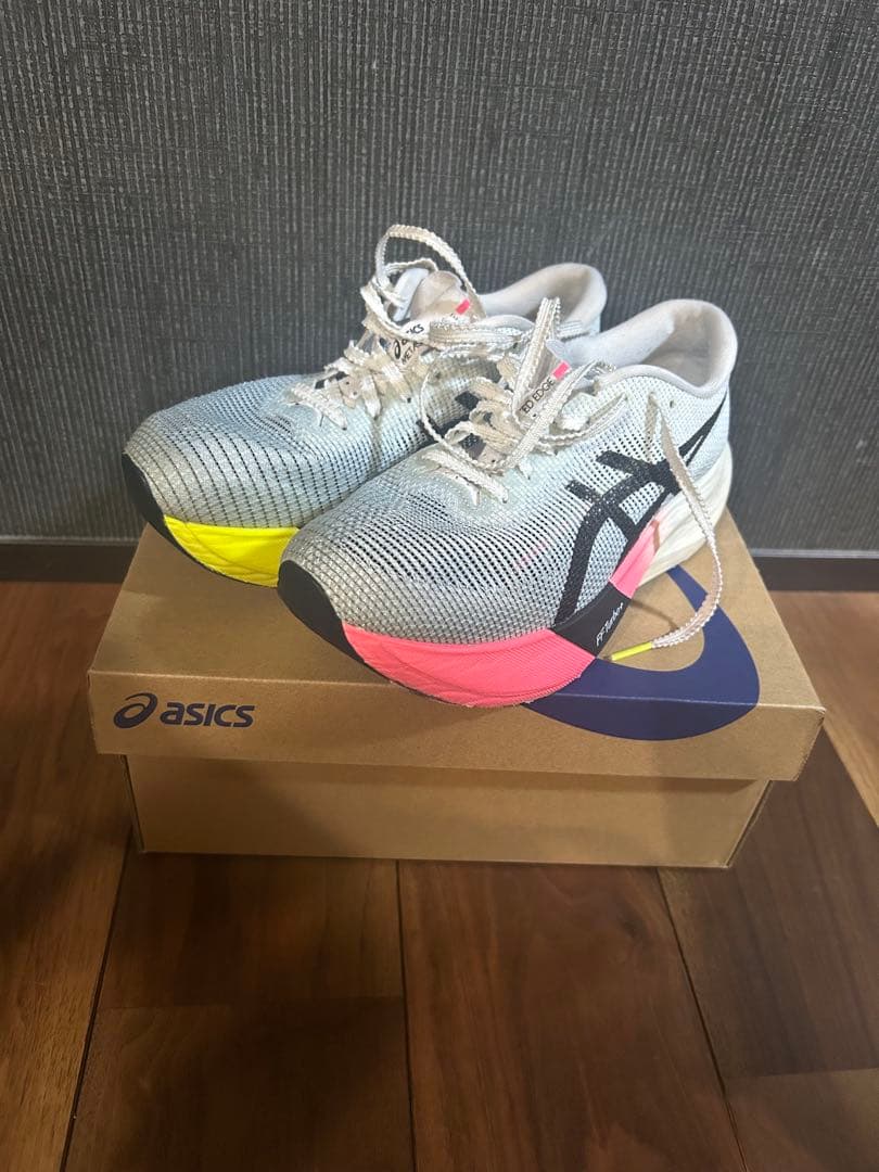 asics メタスピードエッジパリ 23.0
