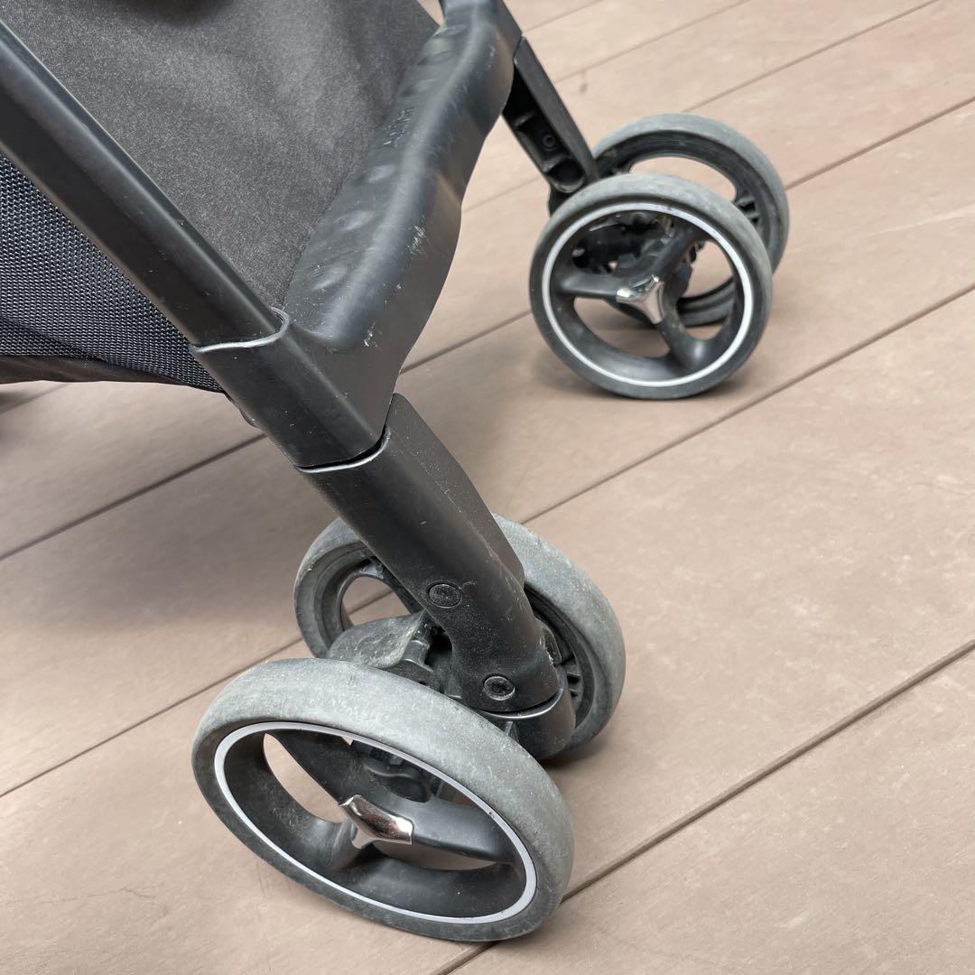 【送料込み】ベビーカー Aprica アップリカ クルリー ネイビー 軽量