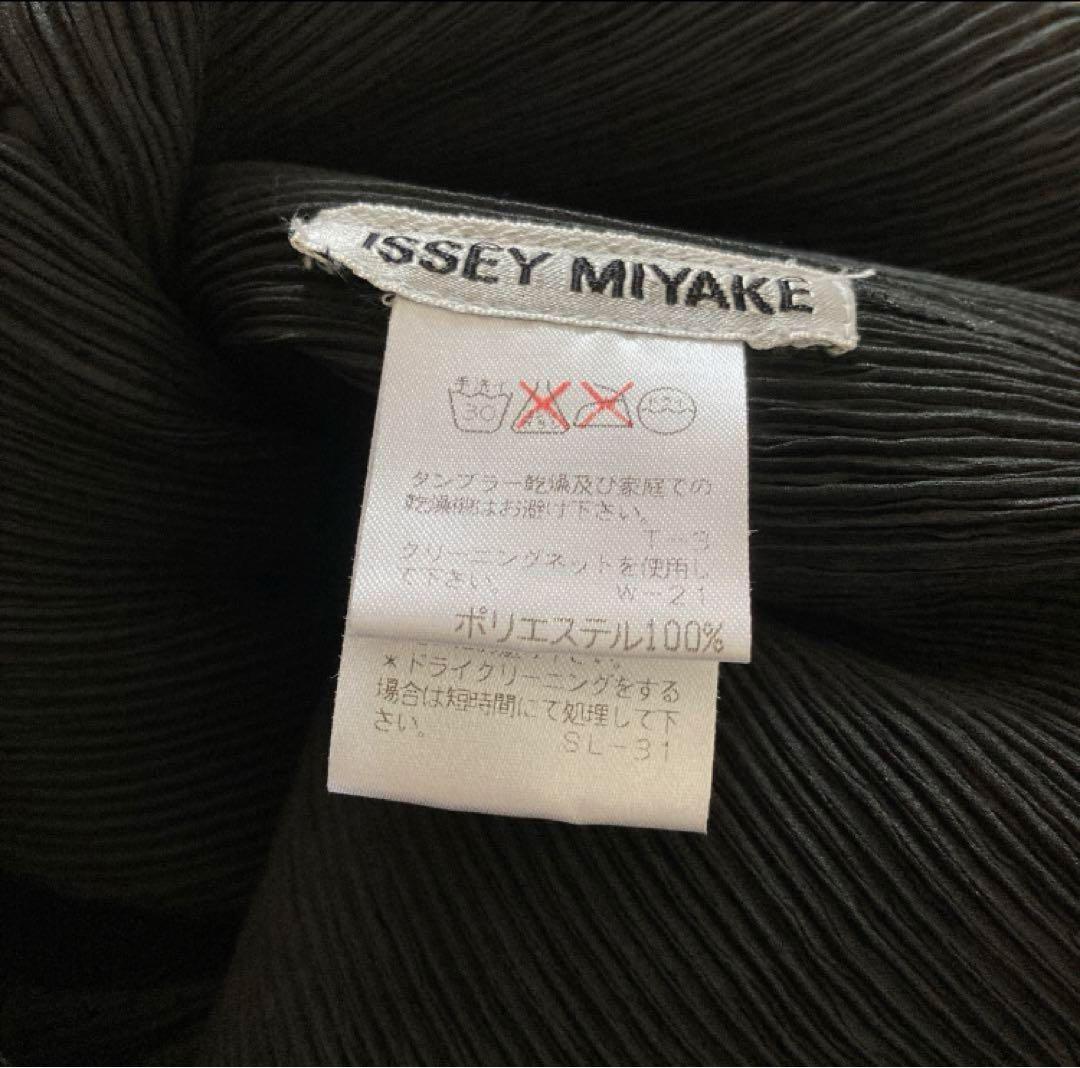 【美品】希少　黒　イッセイミヤケ　プリーツ　ワンピース　Mサイズ　黒　ロング