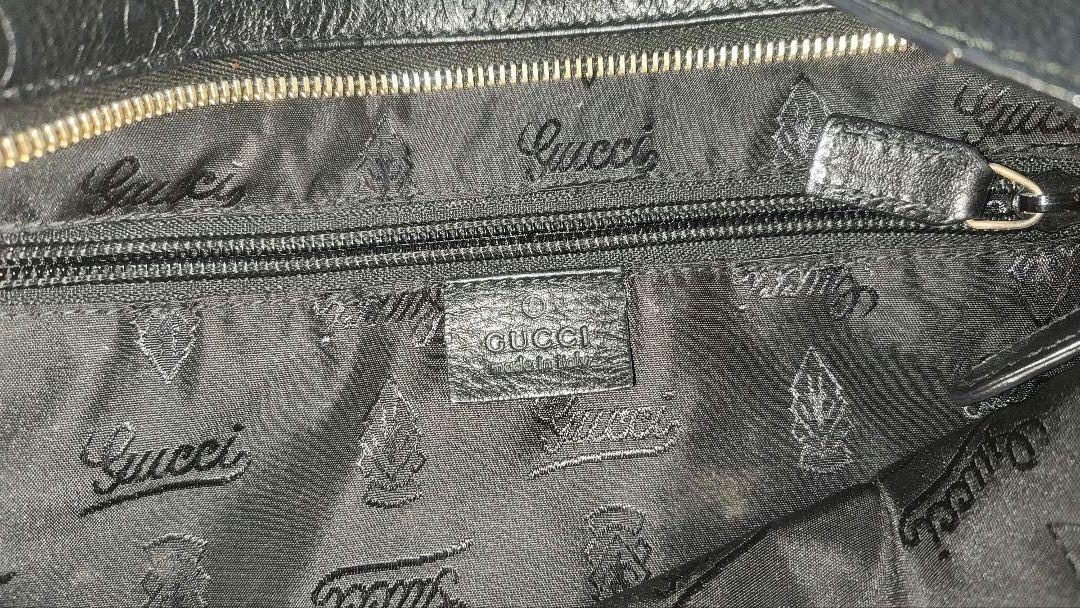 グッチ【GUCCI】グッチシマレザーショルダーバッグ　ブラック【中古】