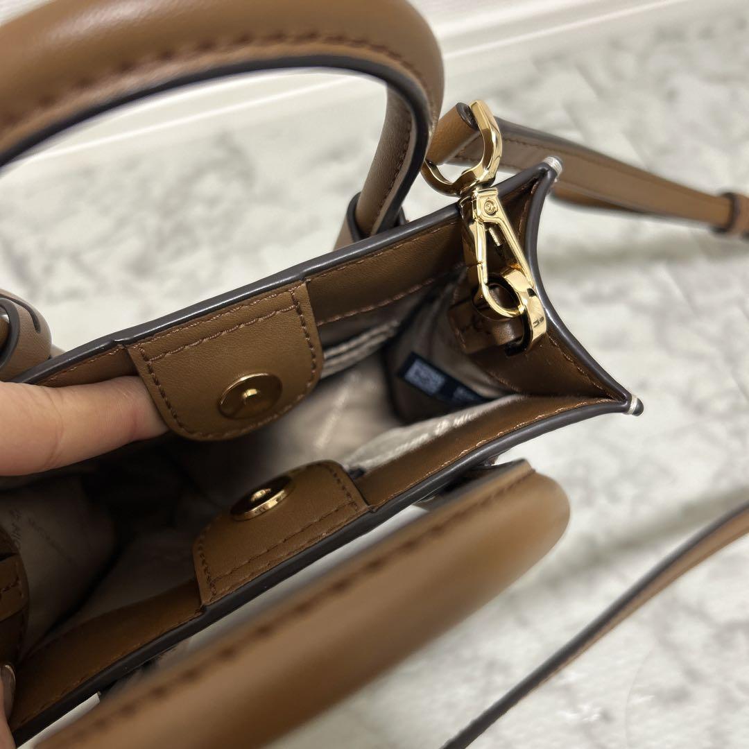 極美品！マイケルコースのミニショルダーバッグ