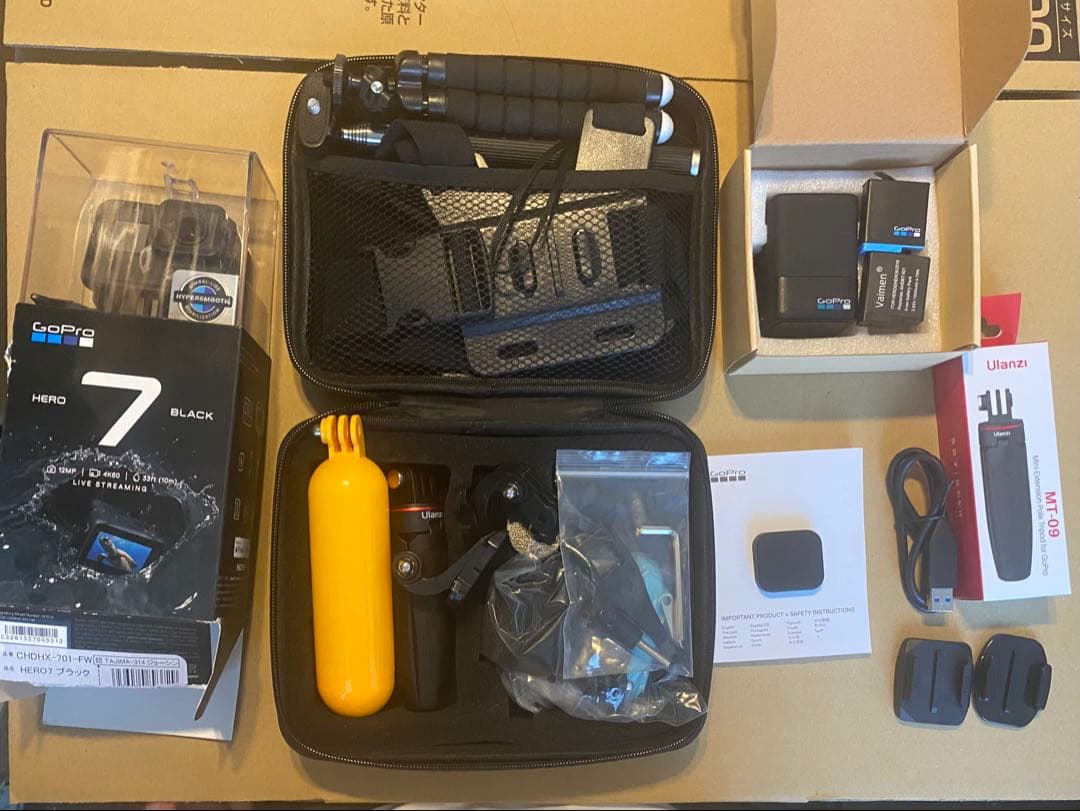 GoPro hero7 block バッテリー2個　付属品多数