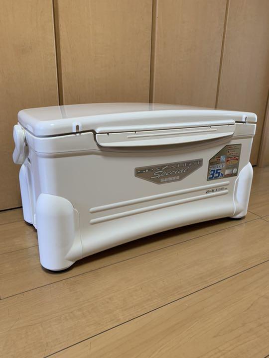 新品 シマノ クーラーボックス スぺーザライトスペシャル240