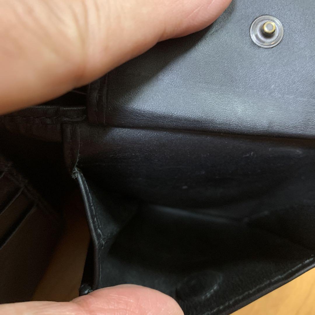 黒レザー二つ折り財布　ボッテガヴェネタ
