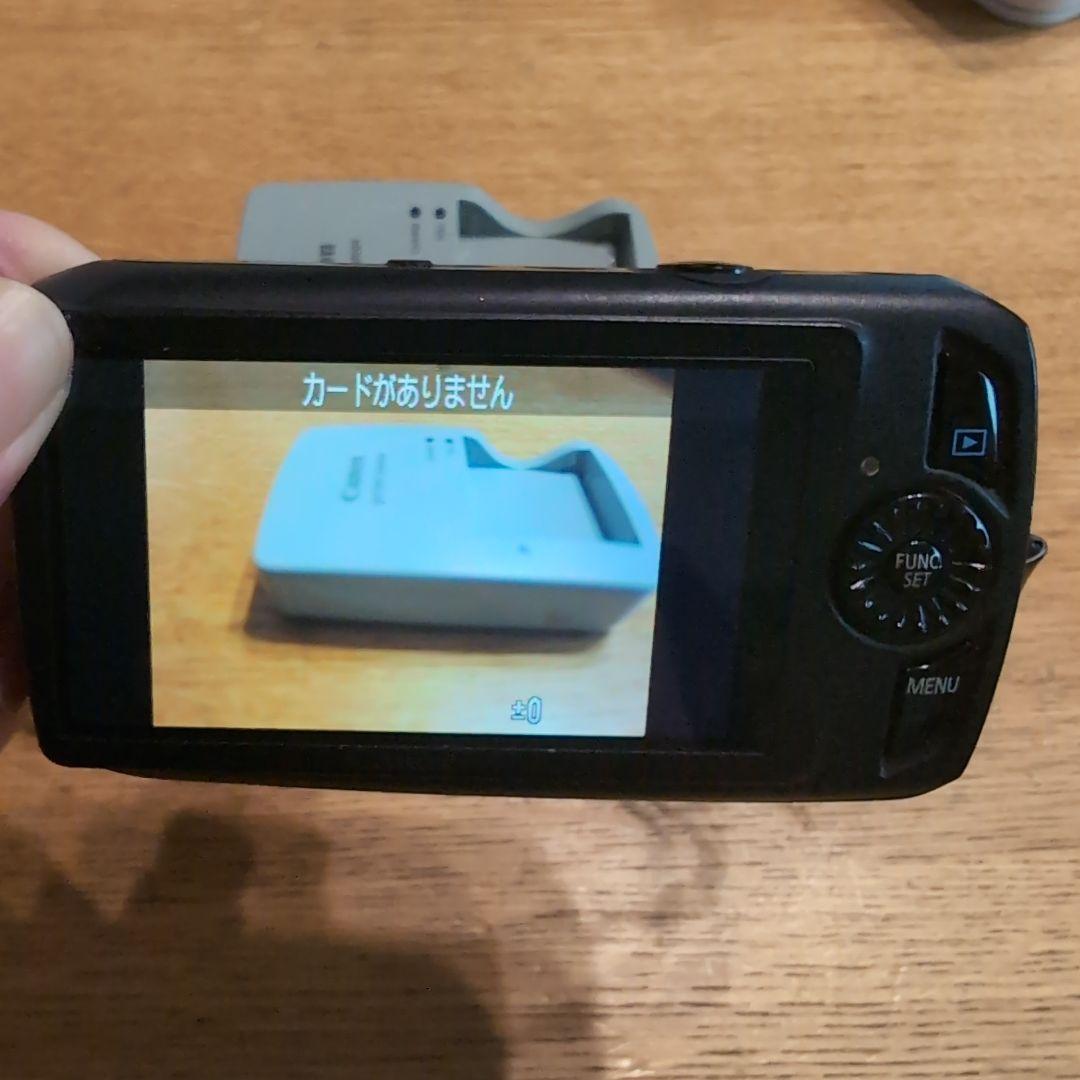 Canon IXY デジタルカメラ 本体と充電器付き