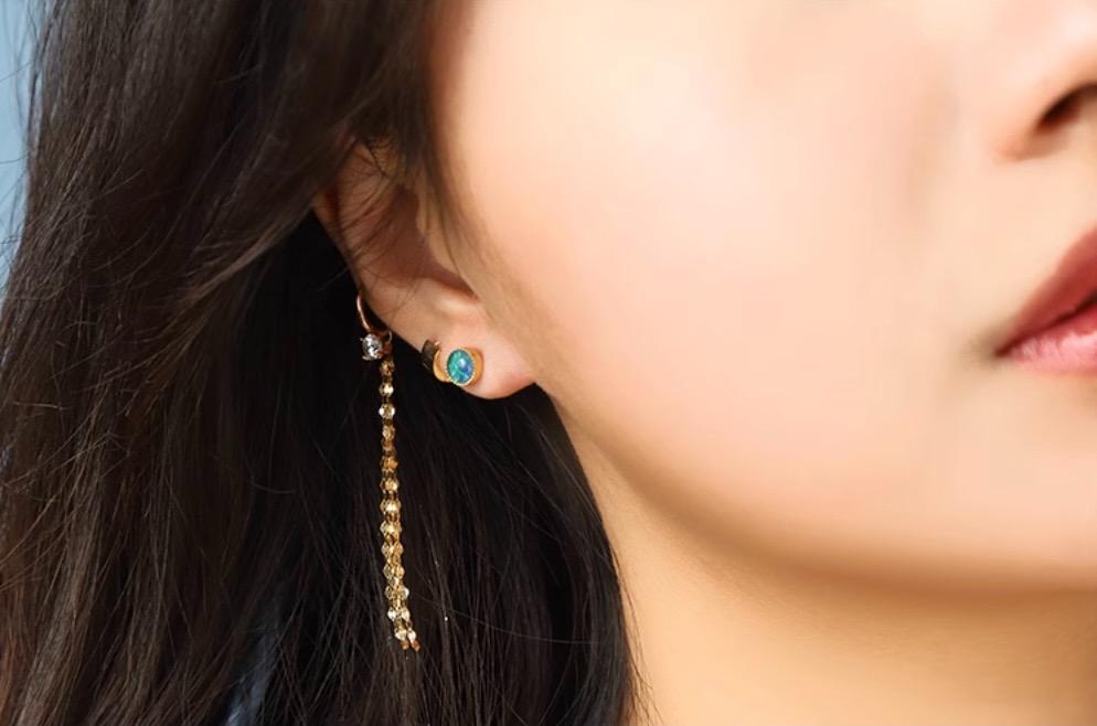 K18YG イエローゴールド ピアス オパール 18K スタッドピアス