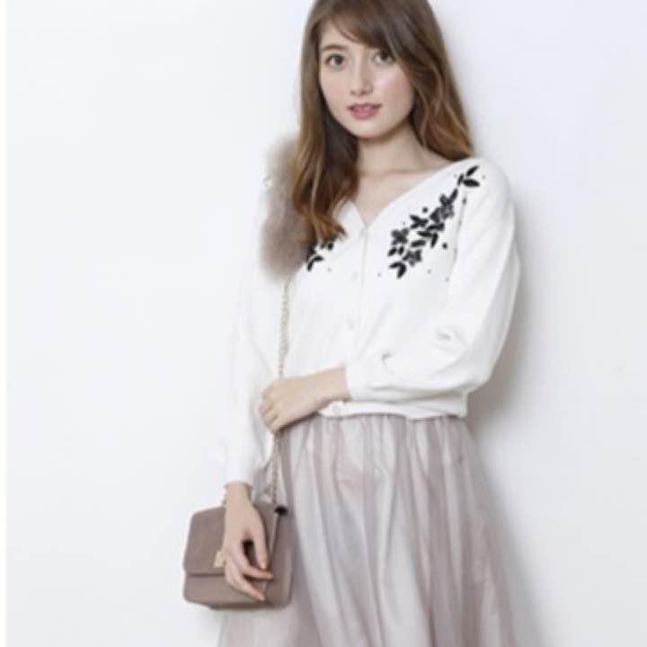 100%新品爆買い 新品タグ付 抜け衿ビーズ刺繍カーディガン bNJ56-m19015452479 Apuweiser-riche 新作低価