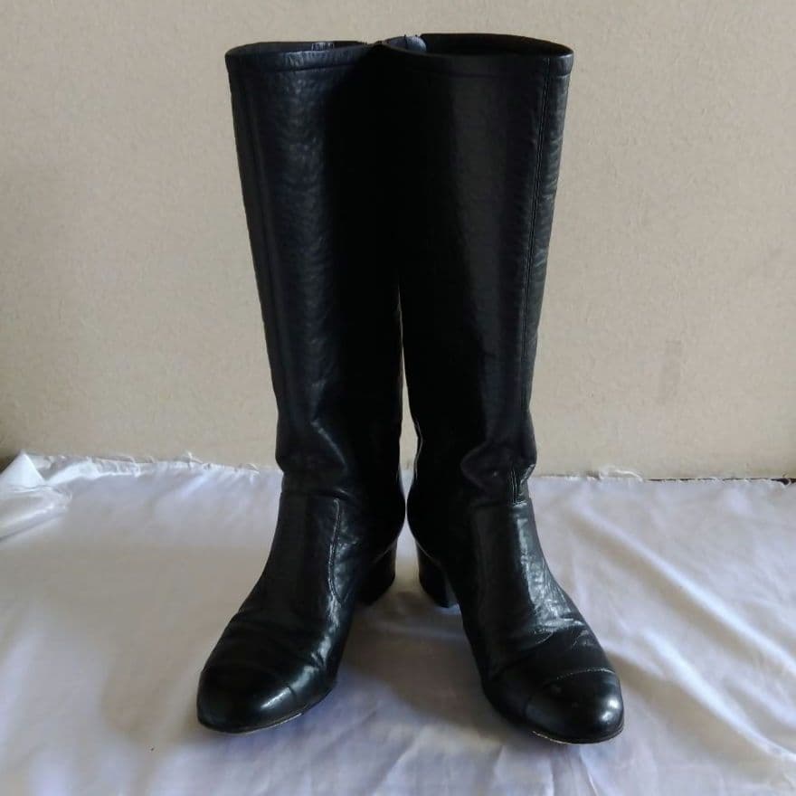 CHANEL 乗馬ブーツ 黒 39C 軽量 本革　箱　保存袋　大丸