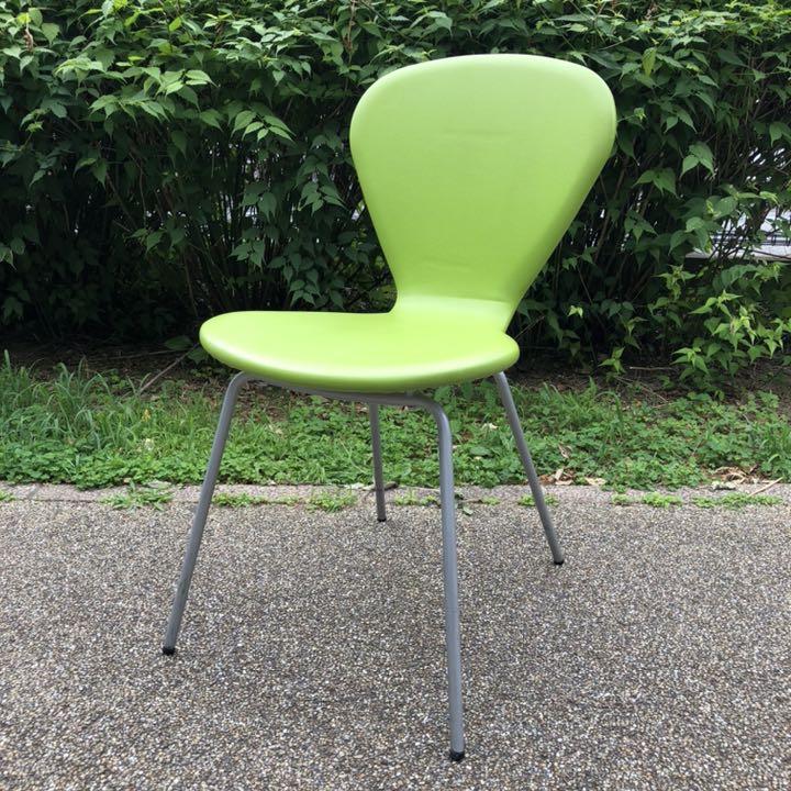 イデー カルバス スタッキングチェア フェイクレザー ブライトグリーン 美色