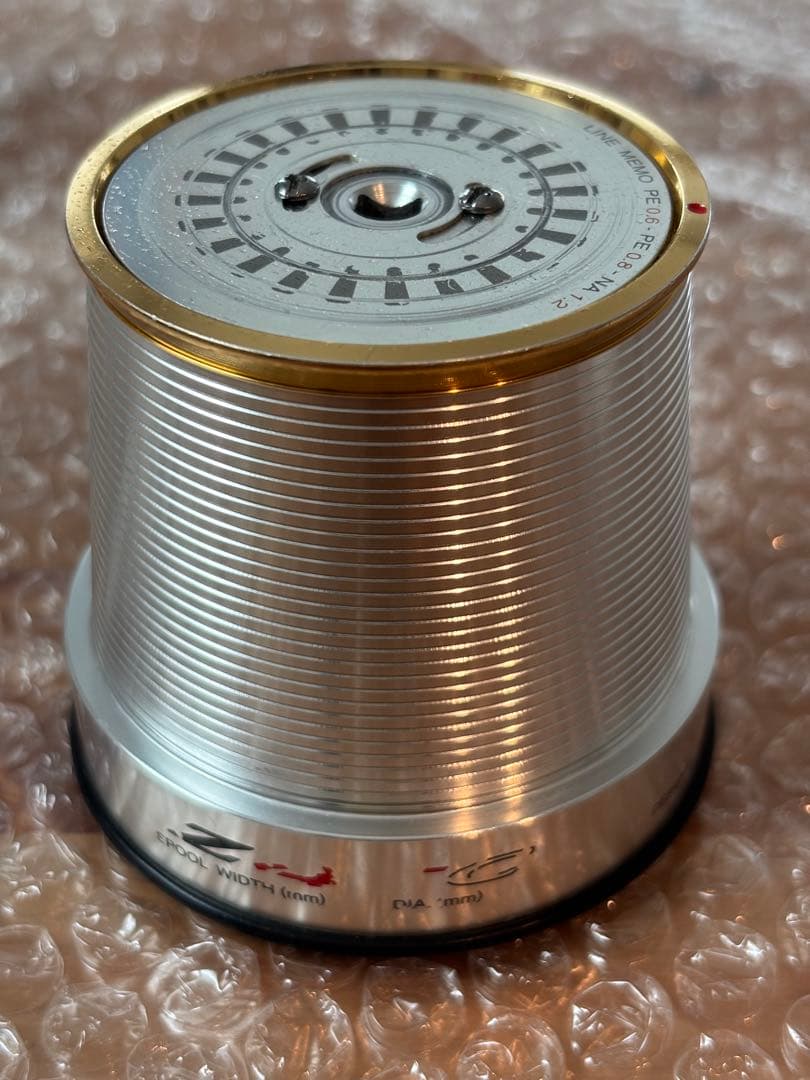 Z45C純正スプール2個セット目立った傷や汚れなし