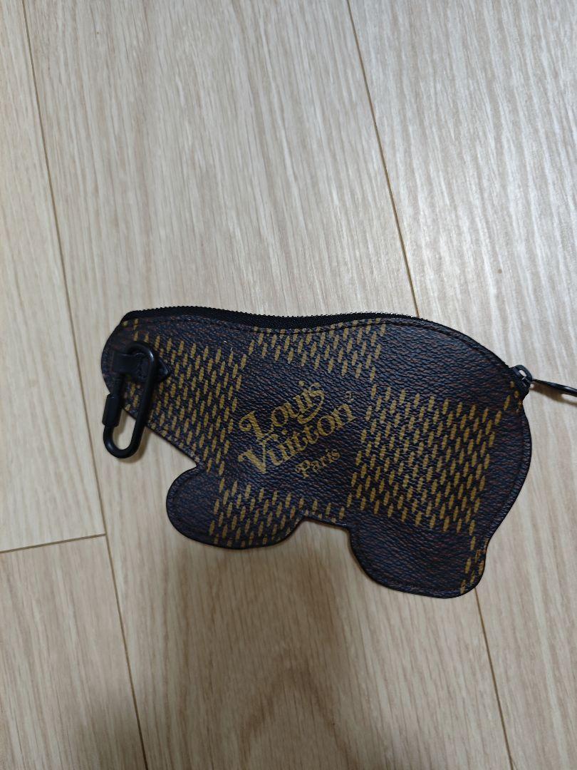 VUITTON ×