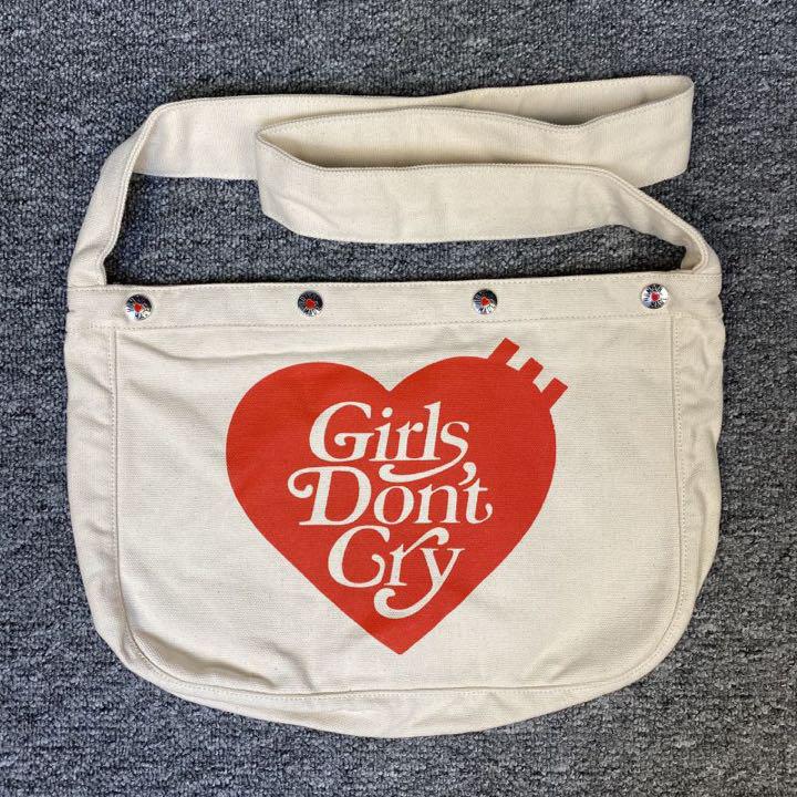 パンダHUMAN MADE ヒューマンメイド　ショルダーバッグ