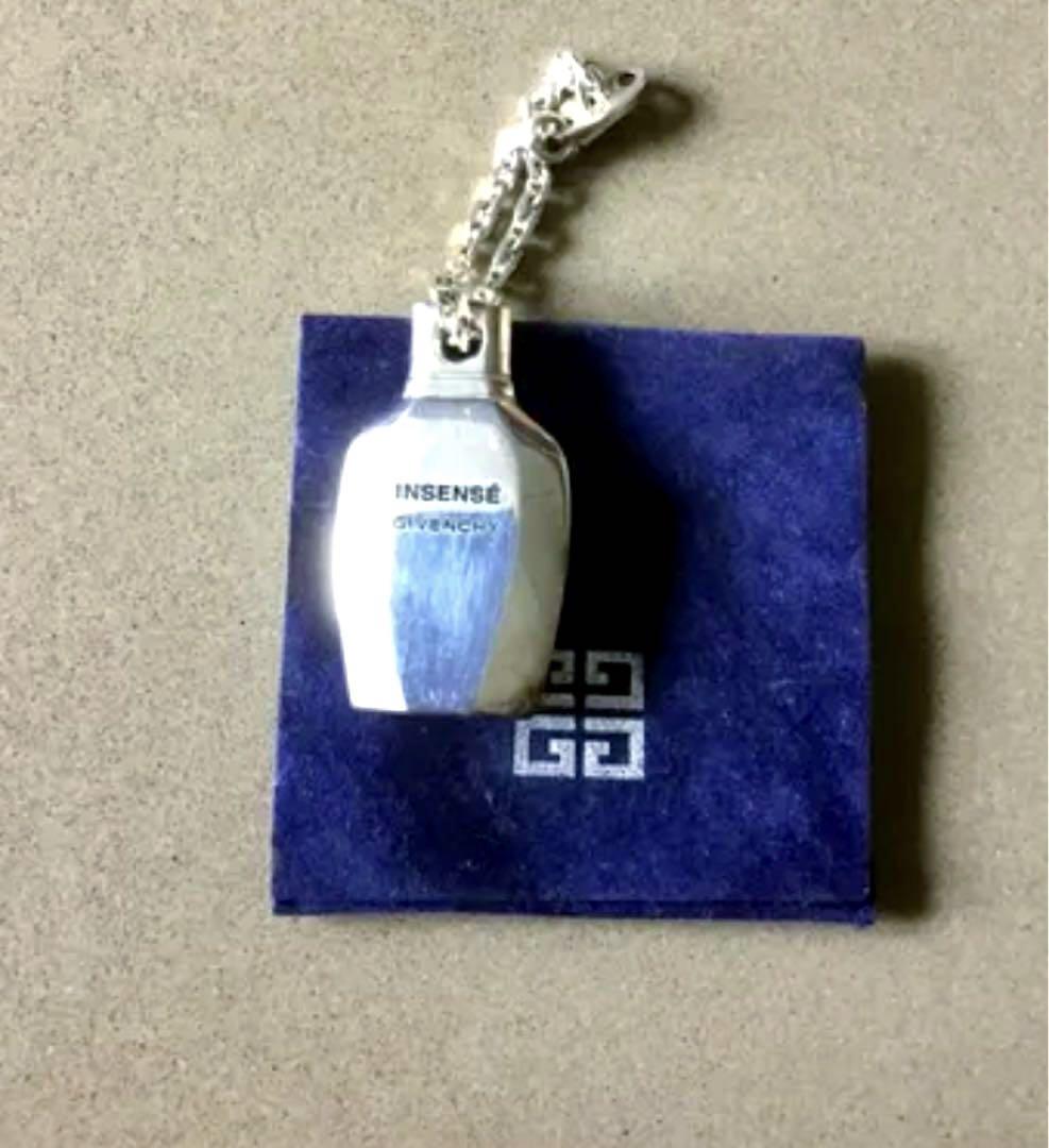 ジバンシィ　GIVENCHY インセンス　香水キーホルダー