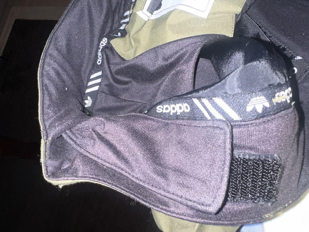 adidas スノーボードパンツ オリーブ