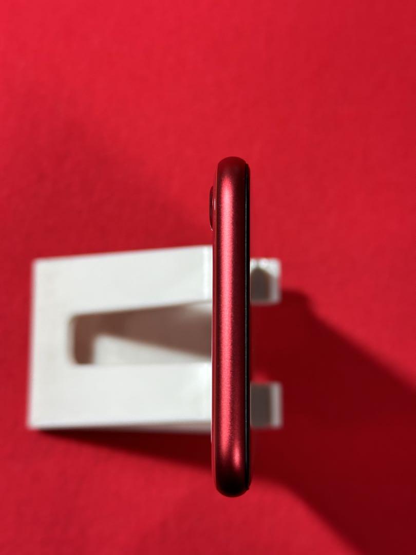【7853】iPhoneSE2(第2世代)RED 64GB simフリー