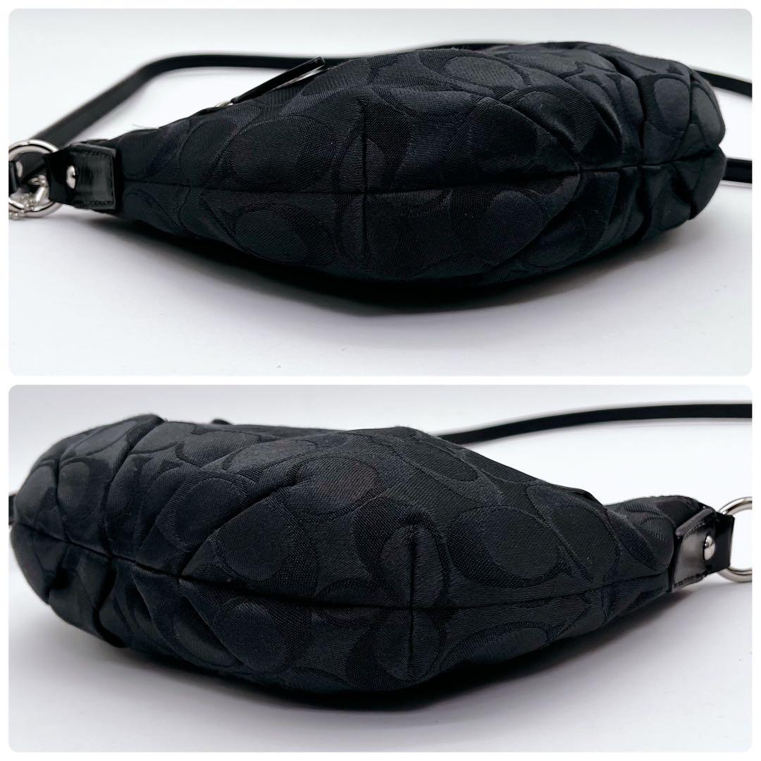 COACH　 コーチ　ショルダーバッグ　シグネチャー　肩掛け　斜め掛け　ブラック