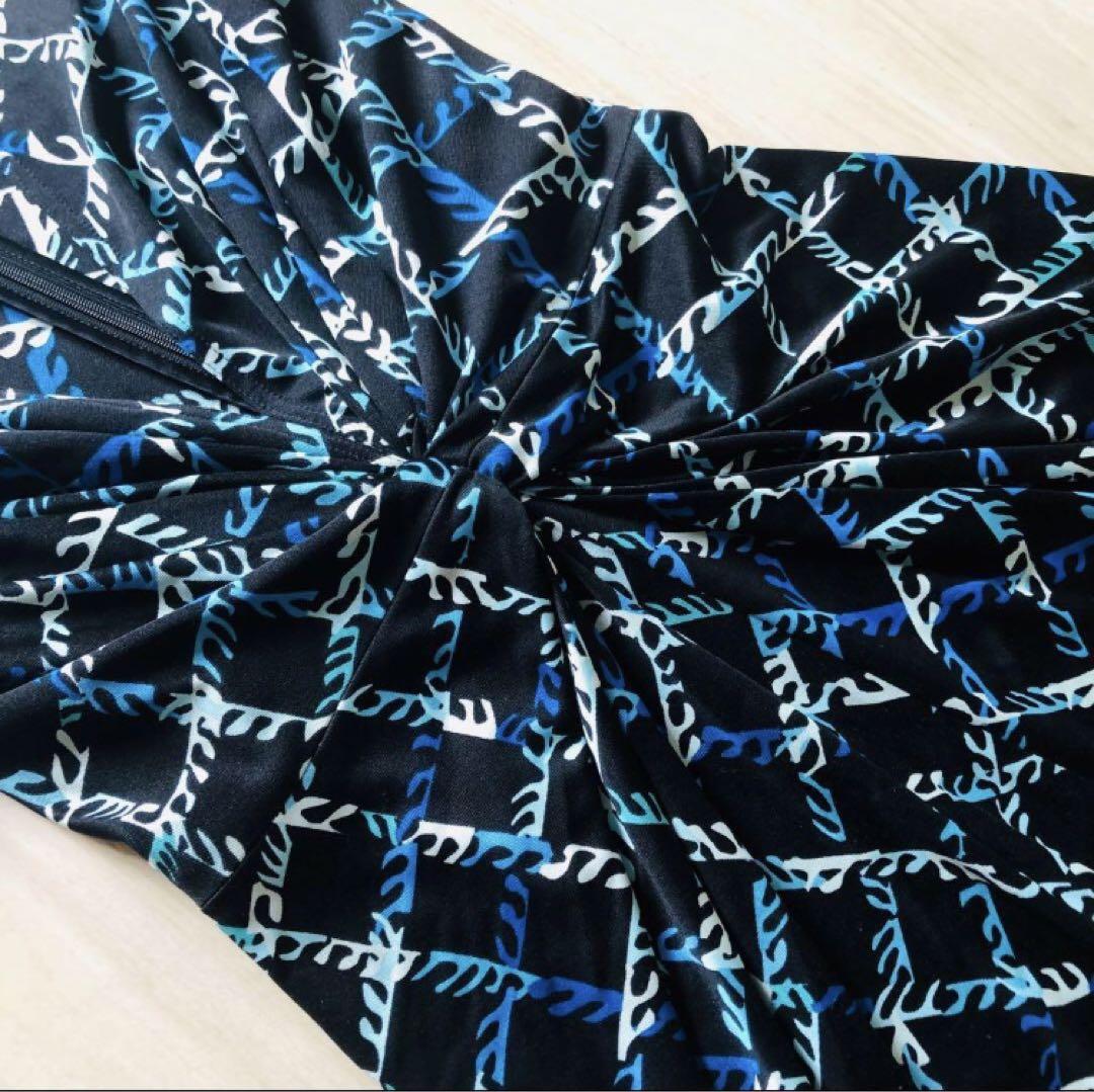 美品 ISSA LONDON イッサロンドン 幾何学 シルクワンピース