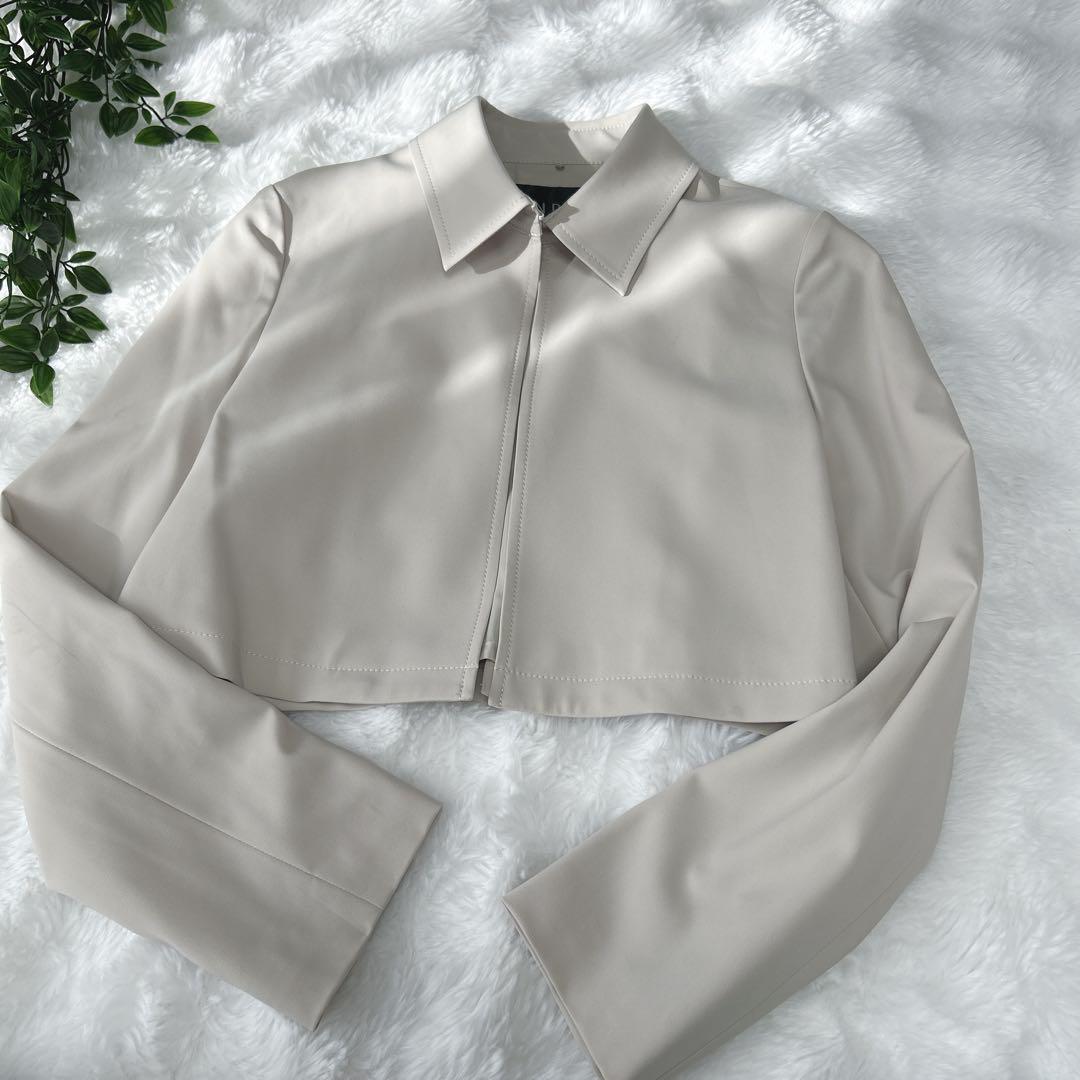 【新品タグ付き】インディヴィ 2way コート　ジレ　ストレッチ　ベージュ